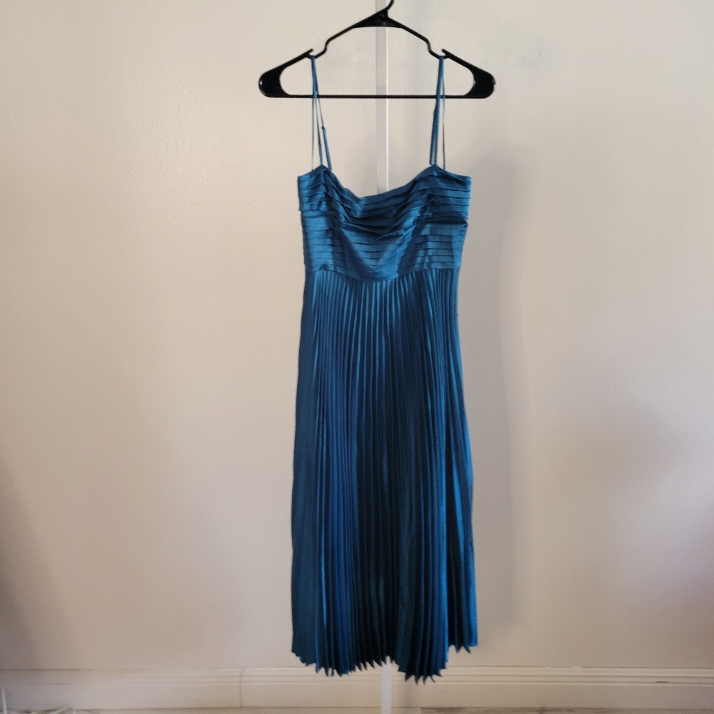 Lush Teal Pleated Midi Dress